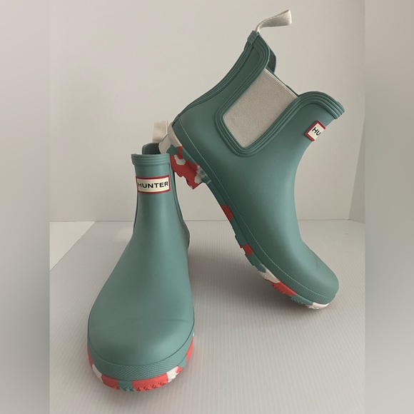 Hunter Chelsea Short Rubber Boots - color Seafoam sz 10 US - Picture 2 of 15